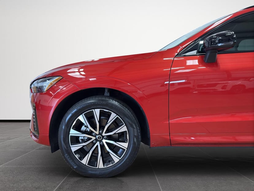 2024 Volvo XC60 - Image 3