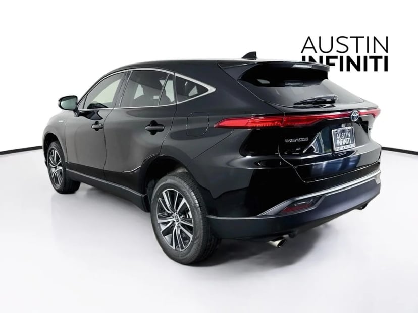 2021 Toyota Venza - Image 3