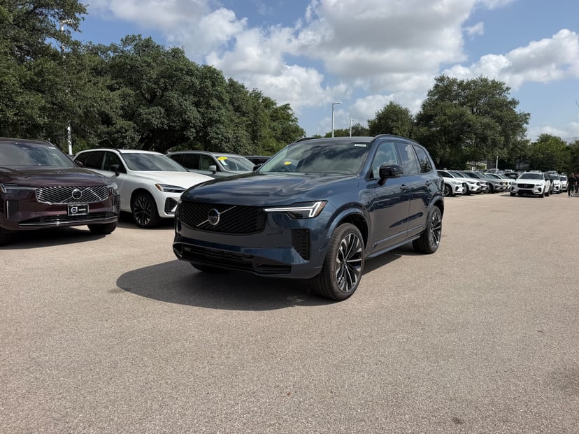 2026 Volvo XC90 - Image 1