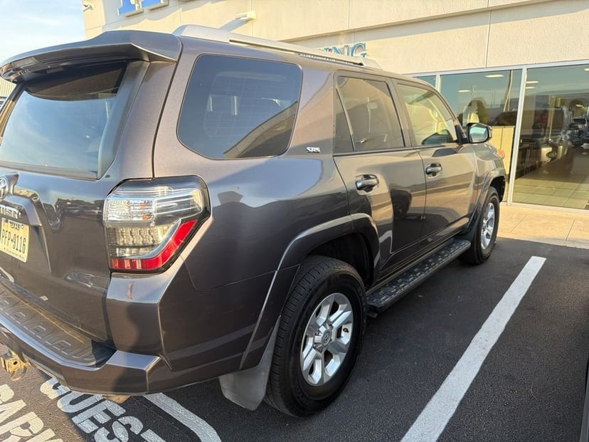 2015 Toyota 4runner - Image 3