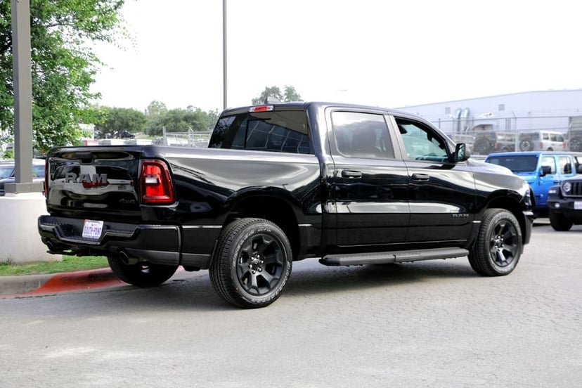 2026 Ram 1500 - Image 2