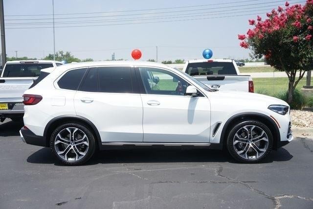 2023 BMW X5 - Image 2