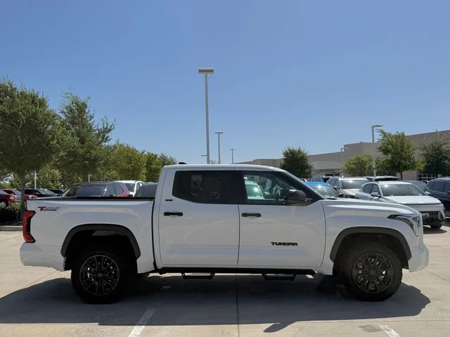 2023 Toyota Tundra - Image 3