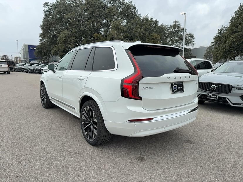 2026 Volvo XC90 - Image 2