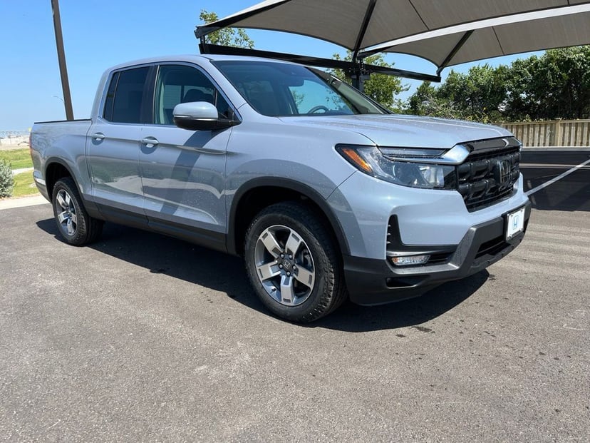 2026 Honda Ridgeline - Image 2