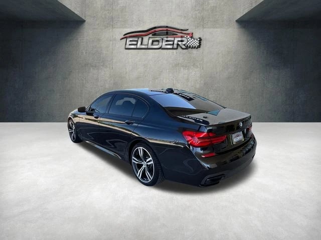 2019 BMW 7 Series - Image 2