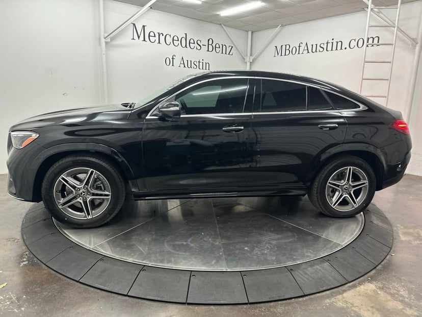 2026 Mercedes-Benz GLE - Image 2