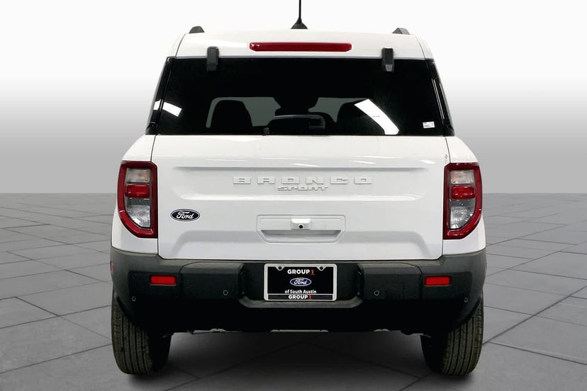 2026 Ford Bronco - Image 3