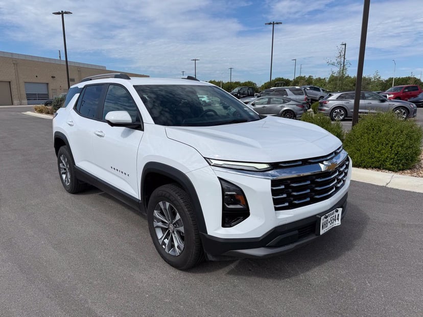2025 Chevrolet Equinox - Image 1