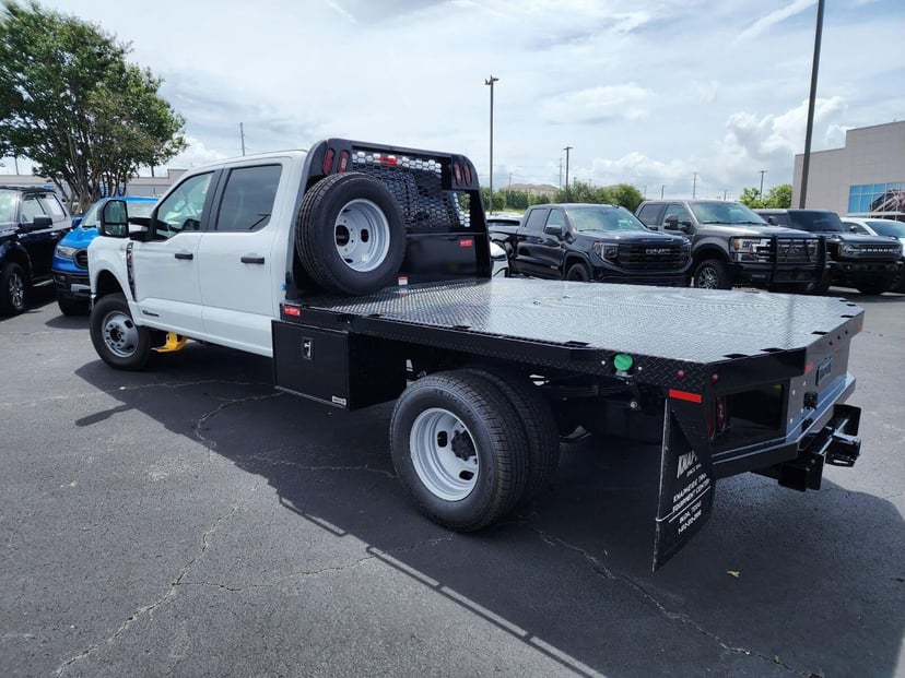 2026 Ford F-350 - Image 2