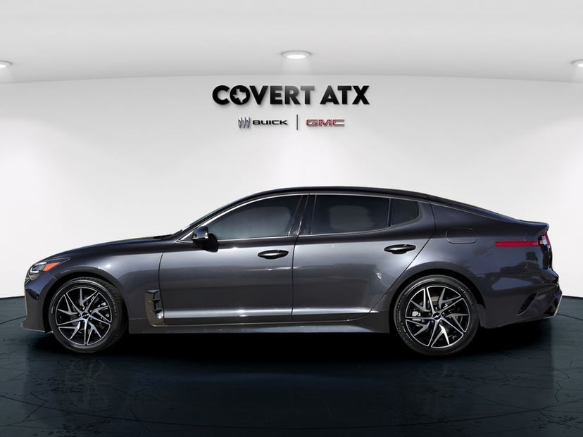2022 Kia stinger - Image 2