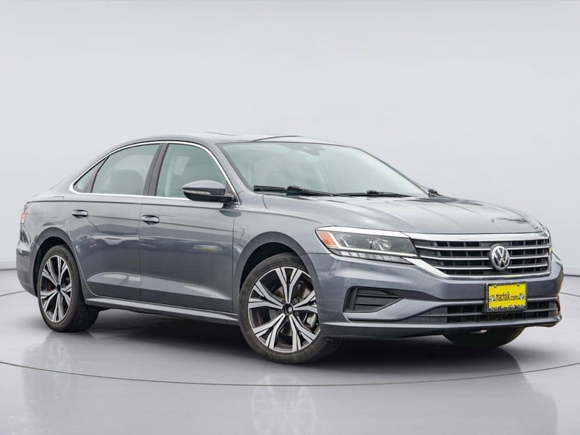 2022 Volkswagen Passat - Image 1