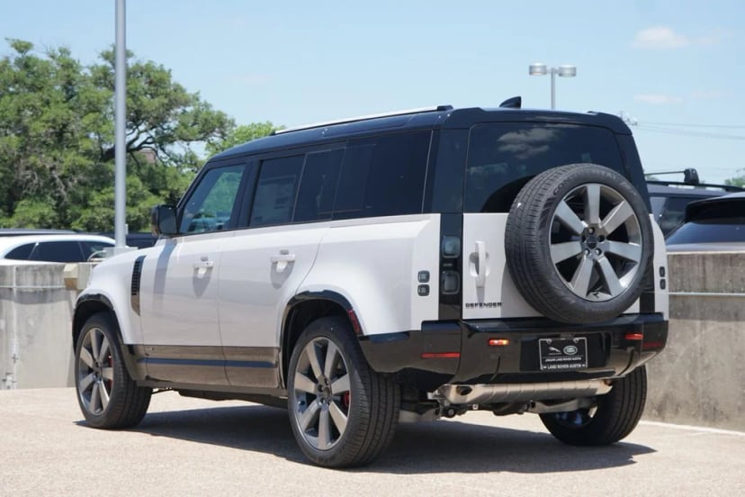 2026 Land Rover Defender - Image 3
