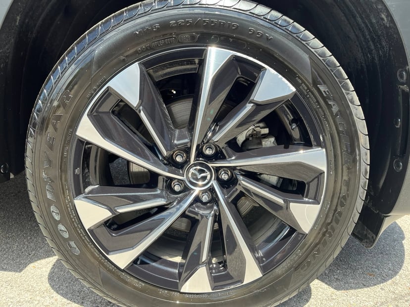 2025 Mazda CX-50 - Image 3