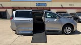 2017 Chrysler Pacifica - Preview 3