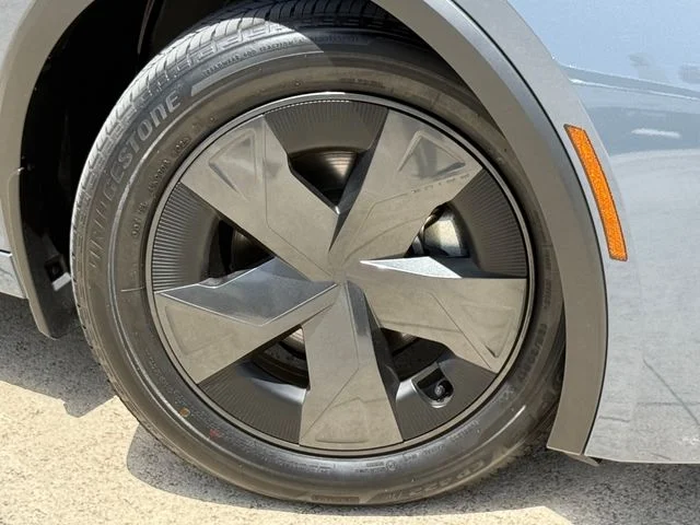 2026 Toyota Prius - Image 2