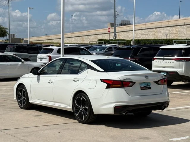 2024 Nissan Altima - Image 3
