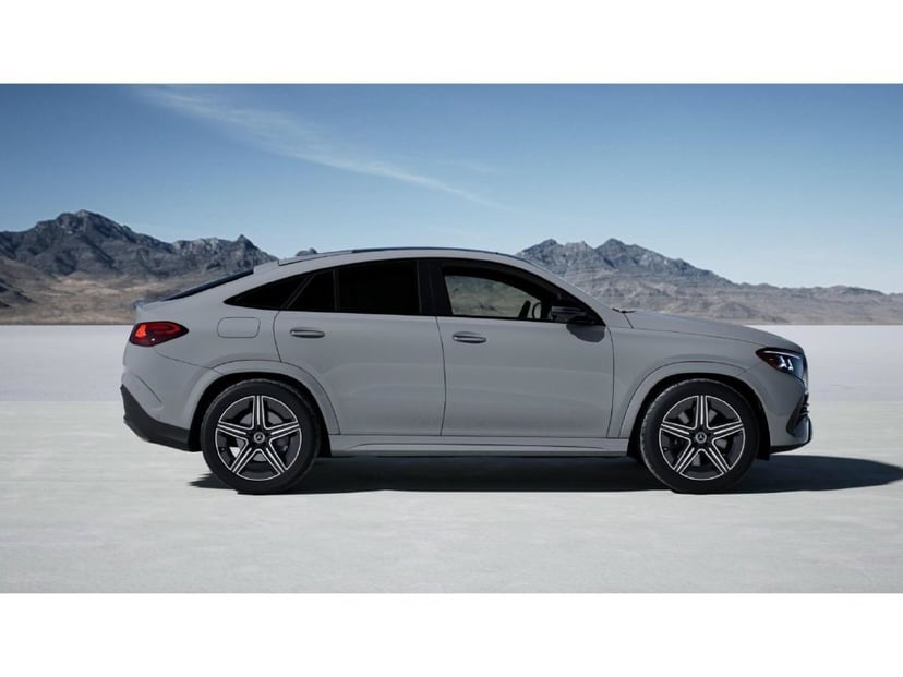 2027 Mercedes-Benz GLE - Image 1