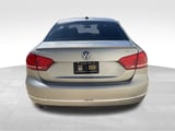 2014 Volkswagen Passat - Preview 6