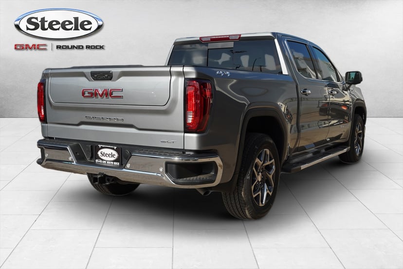 2026 GMC Sierra 1500 - Image 2
