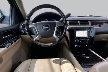 2012 GMC Yukon - Image 2