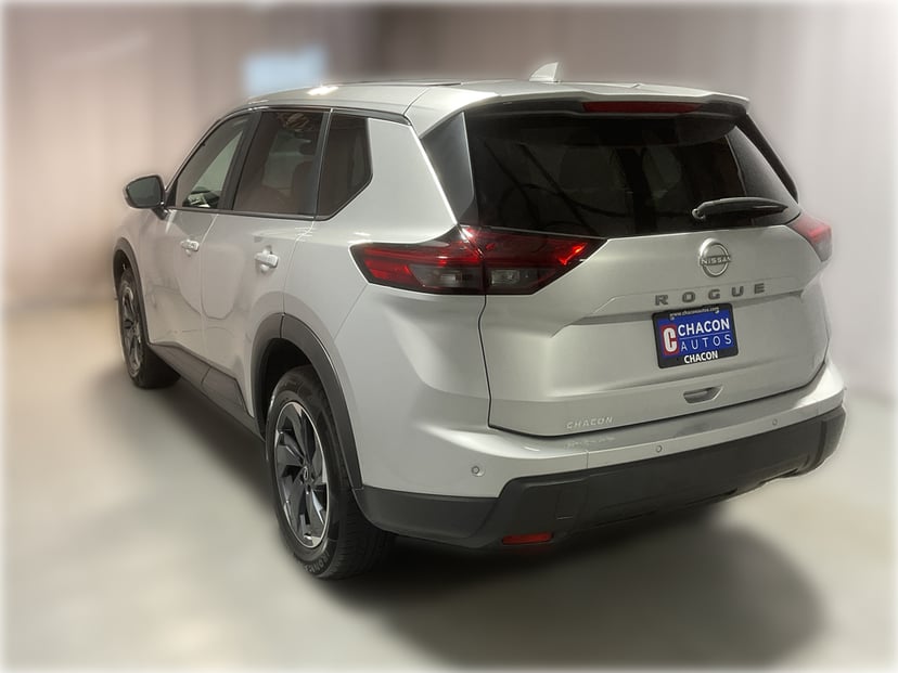 2025 Nissan Rogue - Image 3