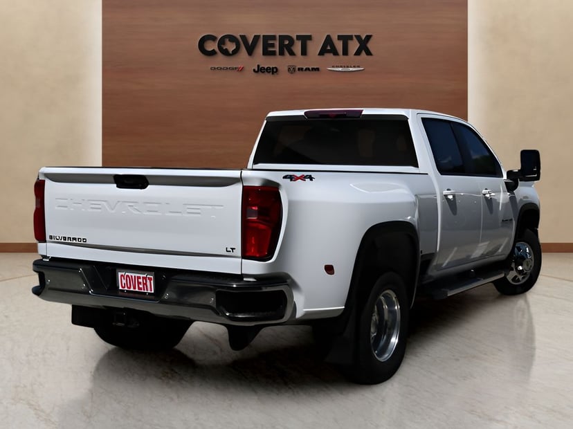 2025 Chevrolet Silverado - Image 3
