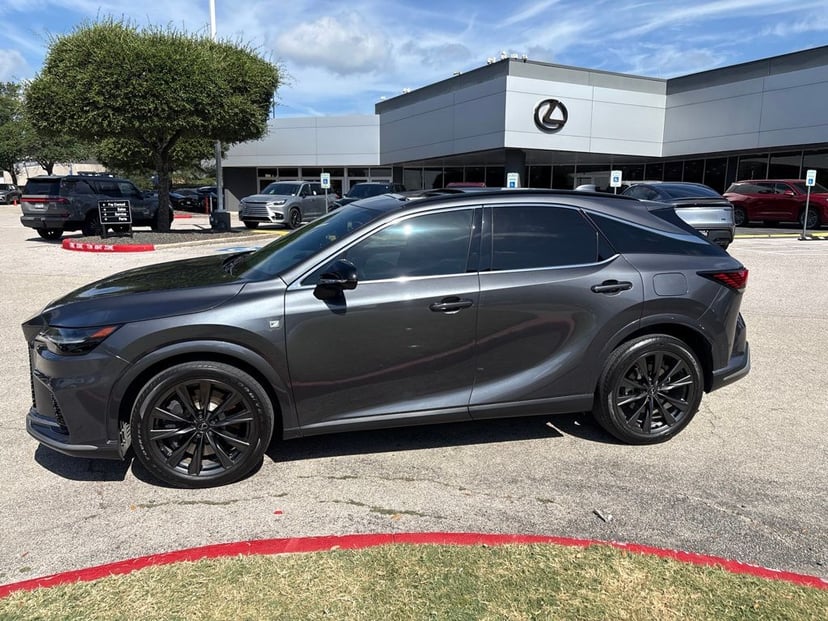 2024 Lexus RX - Image 2