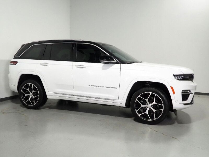2023 Jeep Grand Cherokee - Image 1