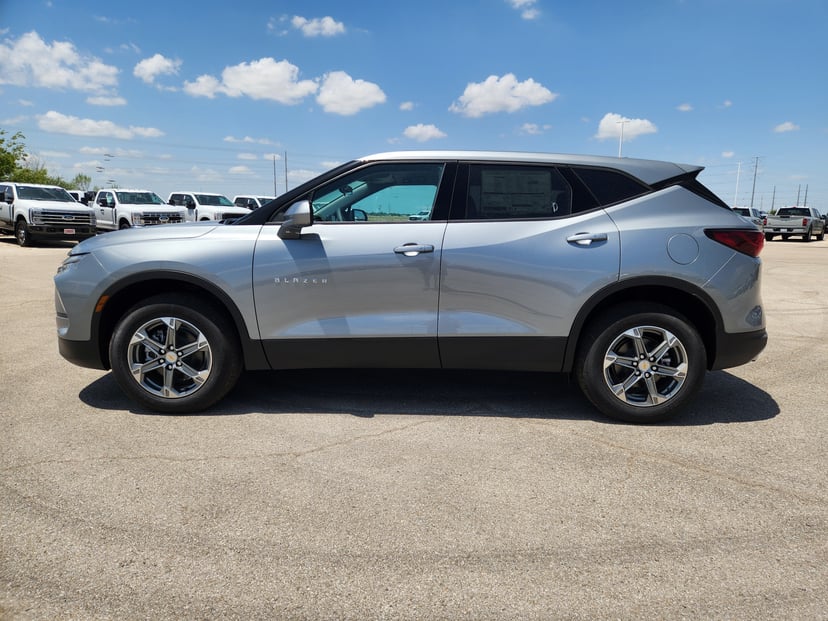 2026 Chevrolet Blazer - Image 3