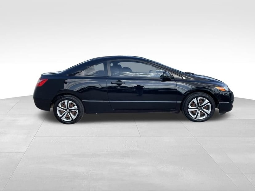 2011 Honda Civic - Image 2