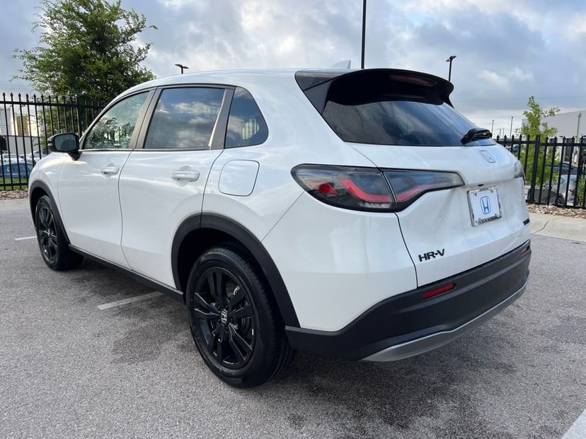 2027 Honda HR-V - Image 3