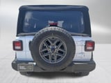 2024 Jeep Wrangler - Preview 7