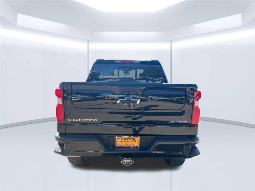 2026 Chevrolet Silverado 1500 - Image 2
