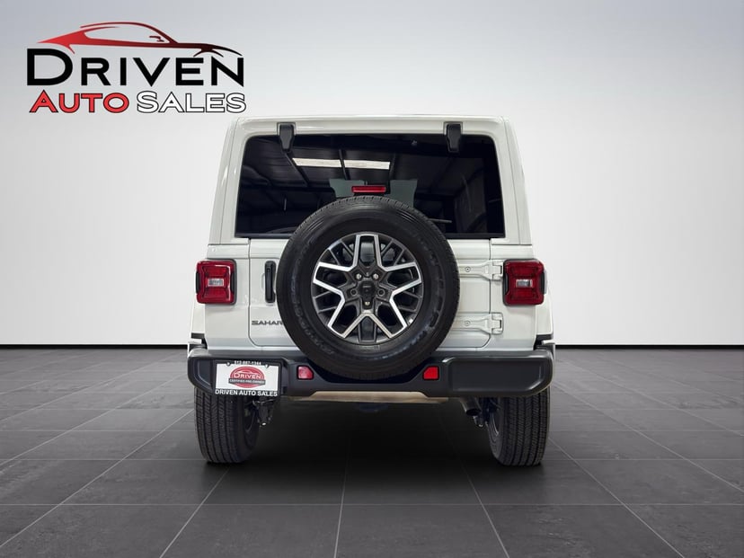 2025 Jeep Wrangler - Image 3