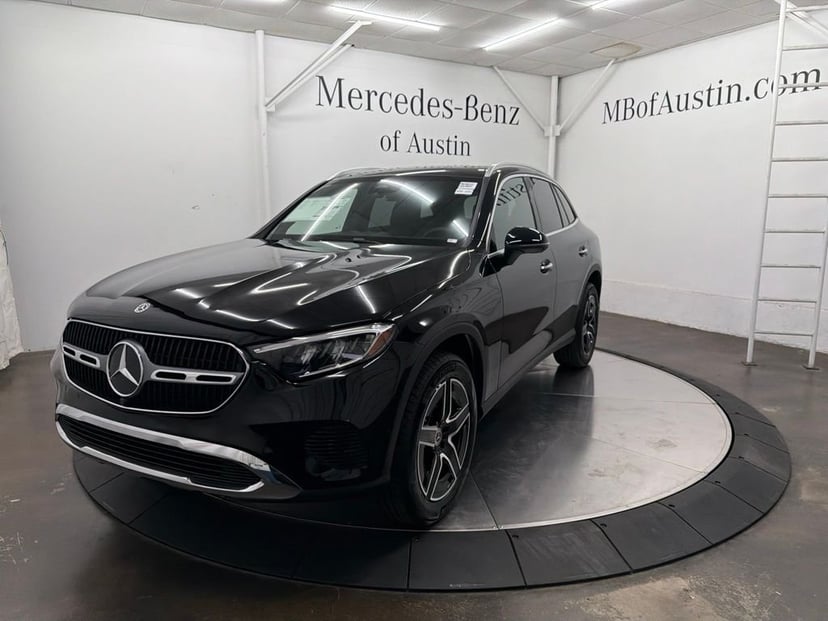 2027 Mercedes-Benz GLC - Image 1