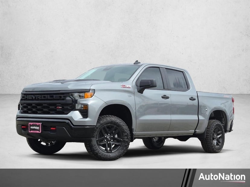 2026 Chevrolet Silverado - Image 2