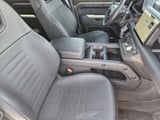 2025 Land Rover Defender - Preview 12