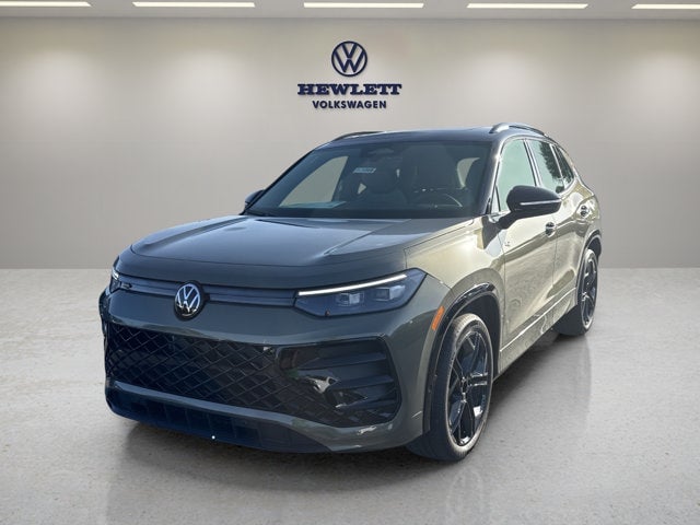 2026 Volkswagen Tiguan - Image 1