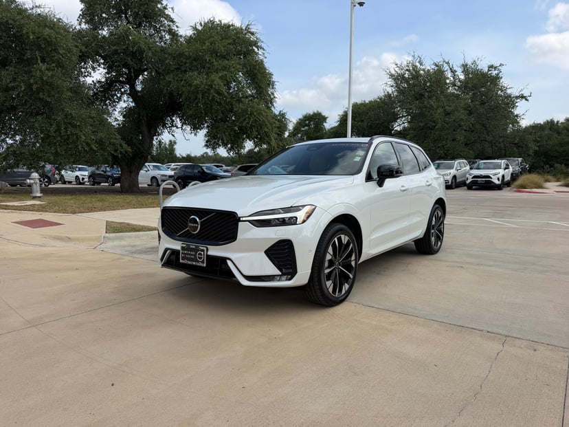2026 Volvo XC60 - Image 1
