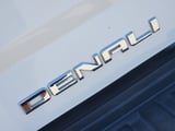 2015 GMC Sierra 2500HD - Preview 12
