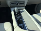 2025 Volvo XC90 - Preview 16