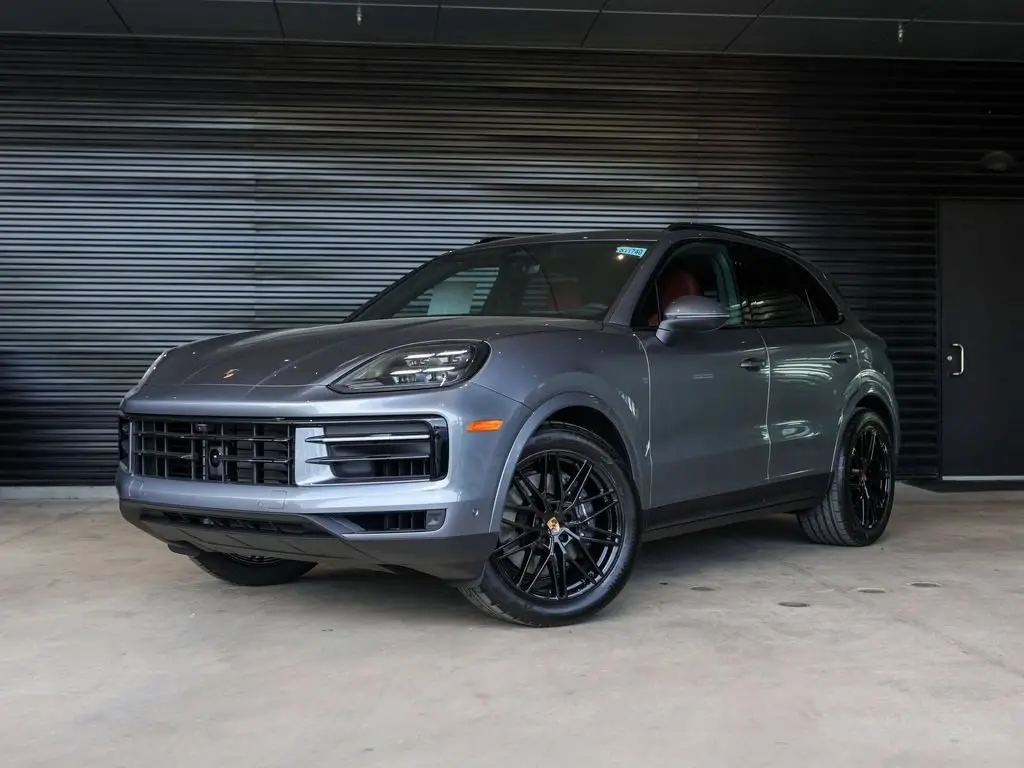 2026 Porsche Cayenne - Image 1