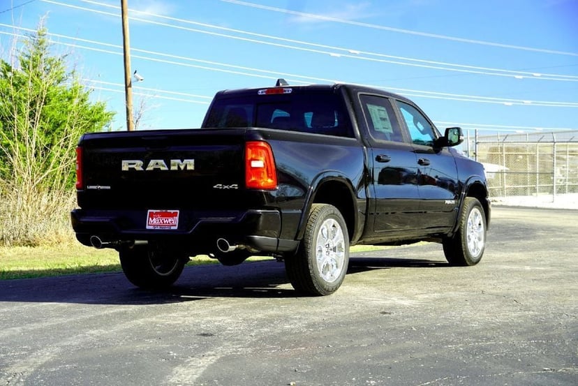 2026 Ram 1500 - Image 2