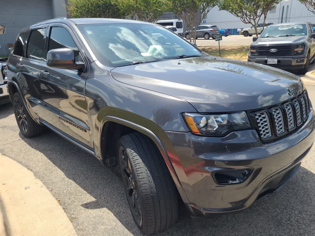 2021 Jeep Grand Cherokee - Image 2