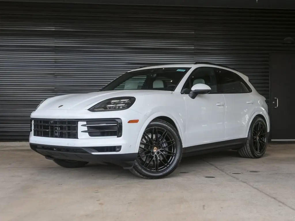 2026 Porsche Cayenne - Image 1
