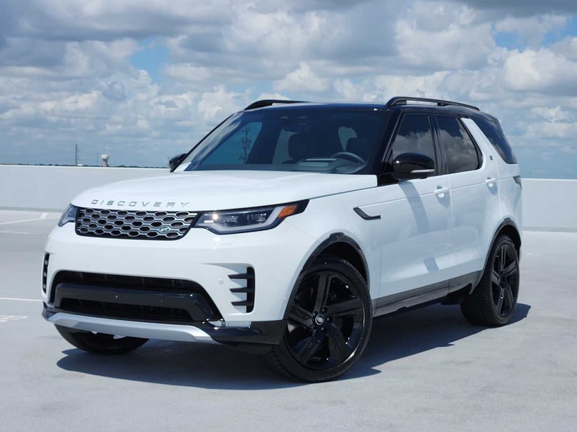 2026 Land Rover Discovery - Image 1