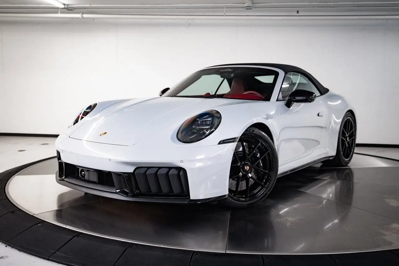 2026 Porsche 911 - Image 1