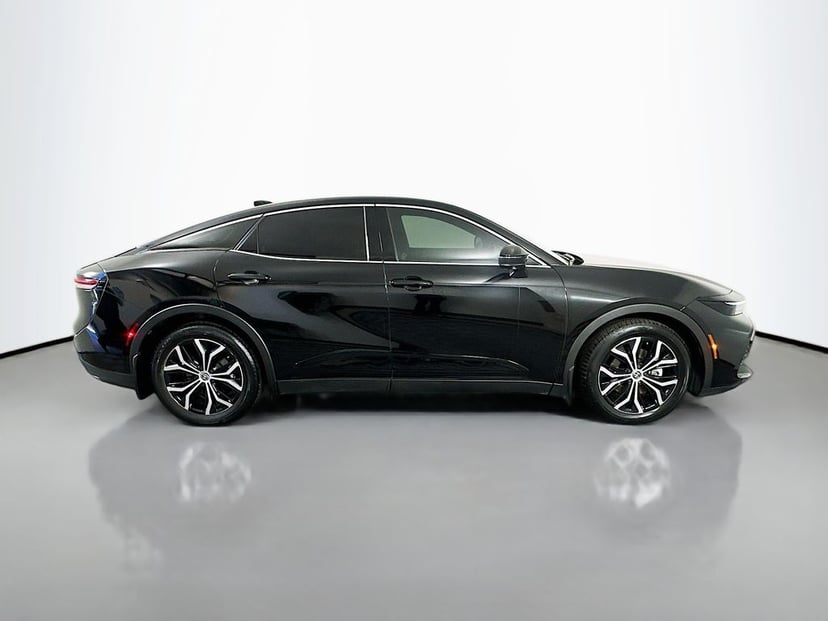 2024 Toyota crown - Image 2