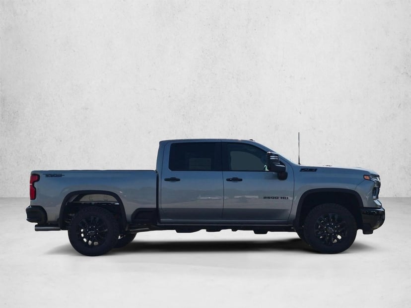 2026 Chevrolet Silverado 2500 HD - Image 2